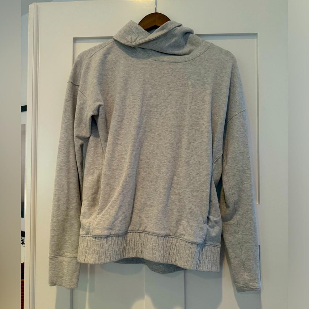 Lululemon sweatshirt